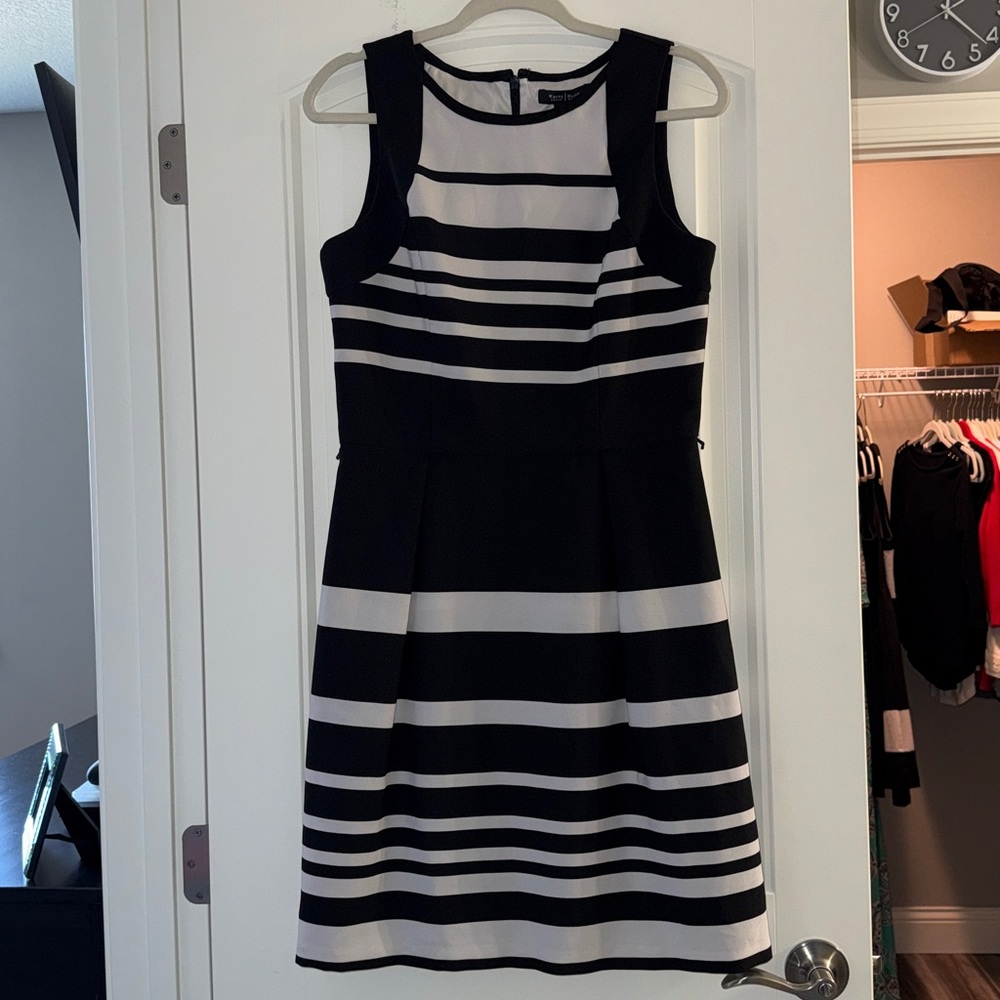 White House Black Market WHBM sleeveless skater dress